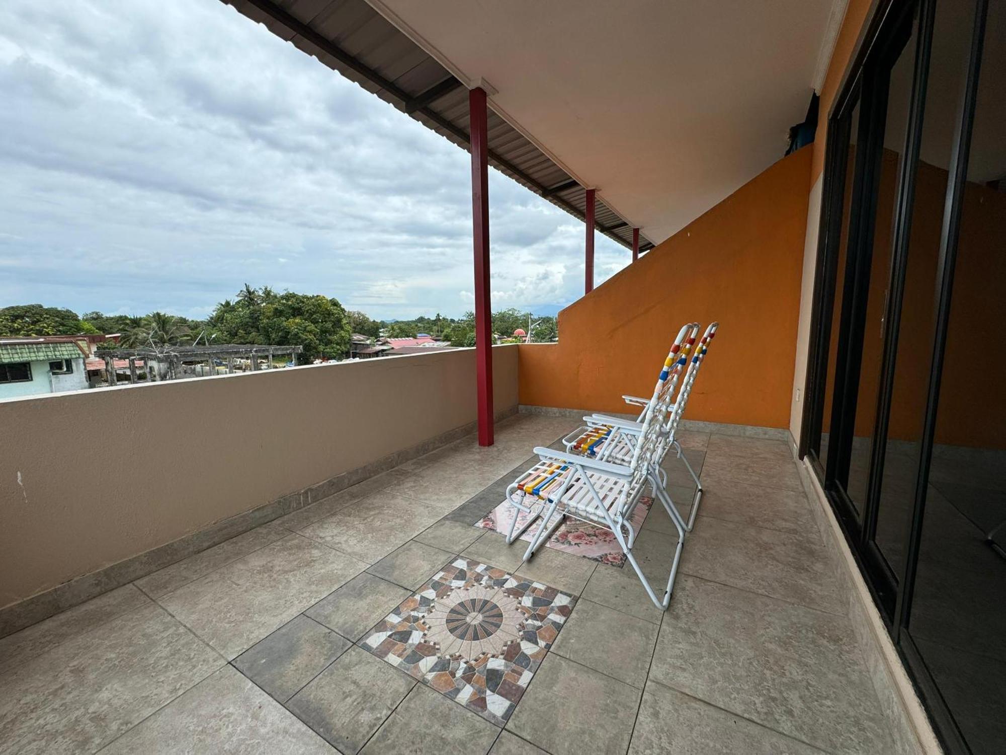 Myoldhouse Apartamento Lahad Datu Exterior foto
