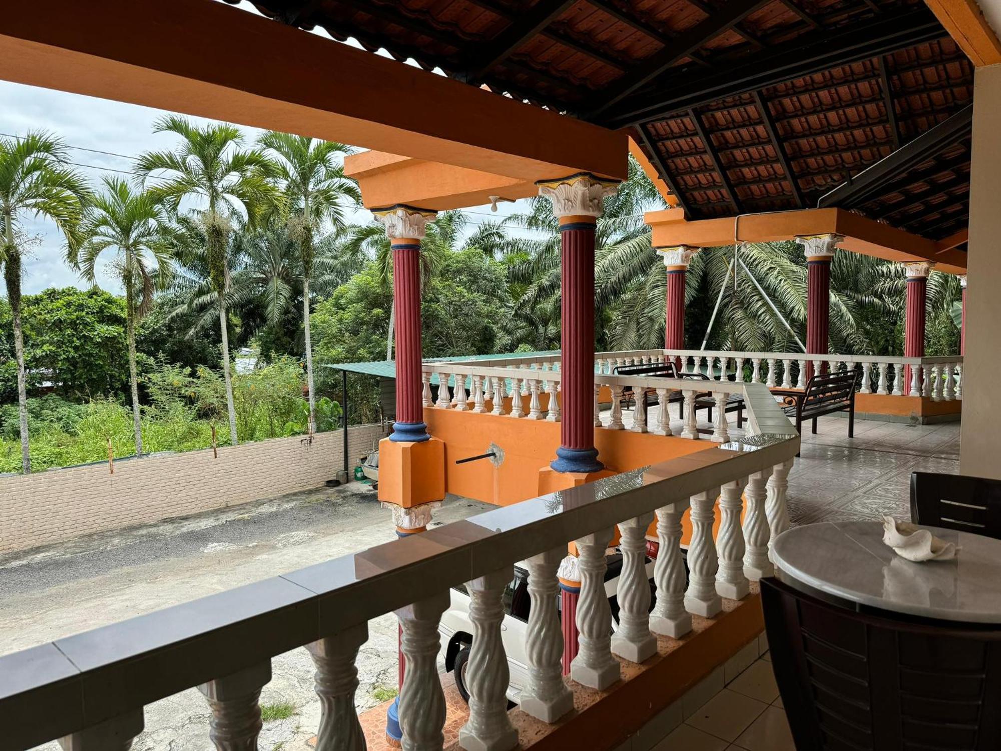 Myoldhouse Apartamento Lahad Datu Exterior foto
